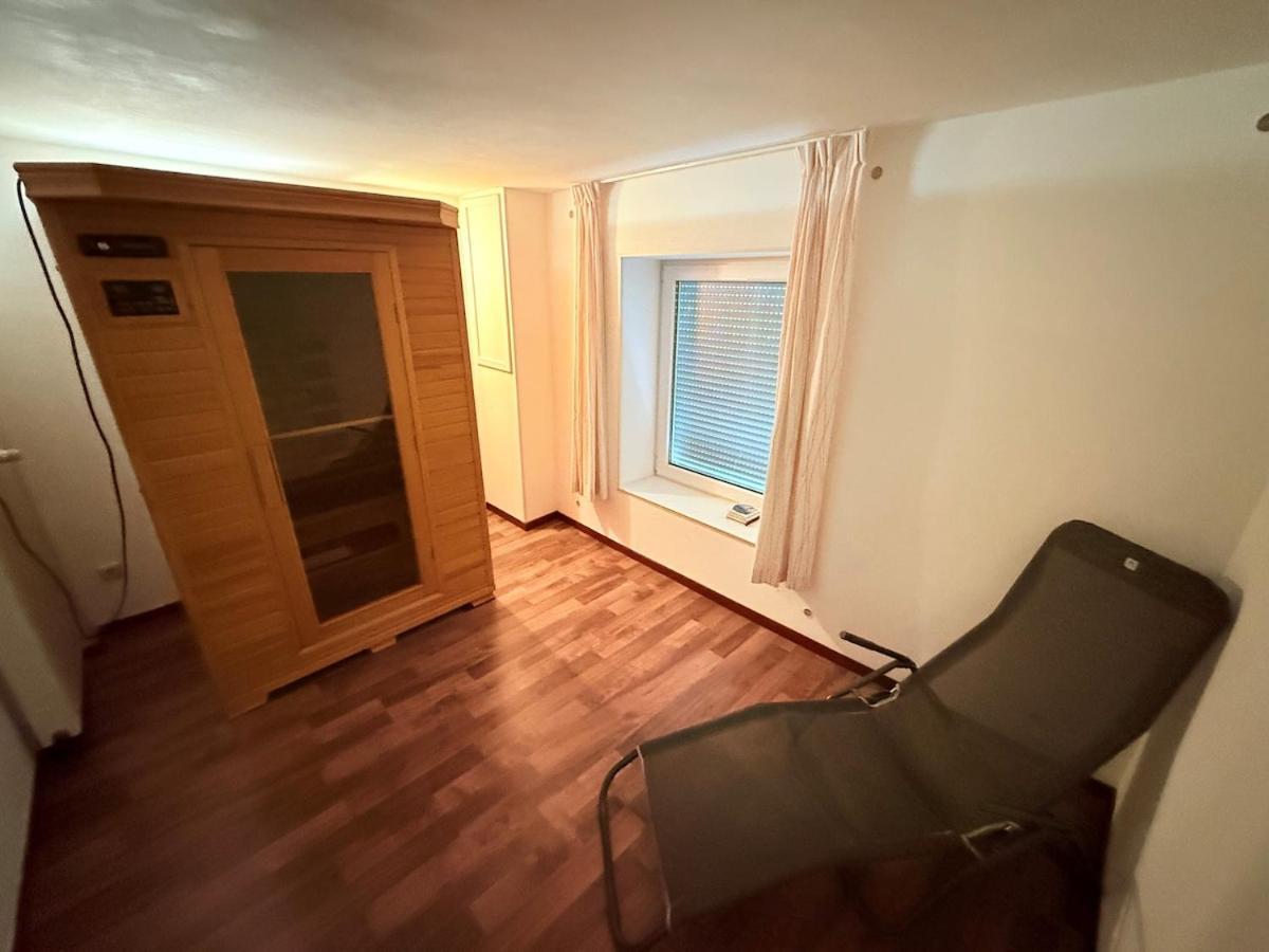 Family Home With Sauna, 12P